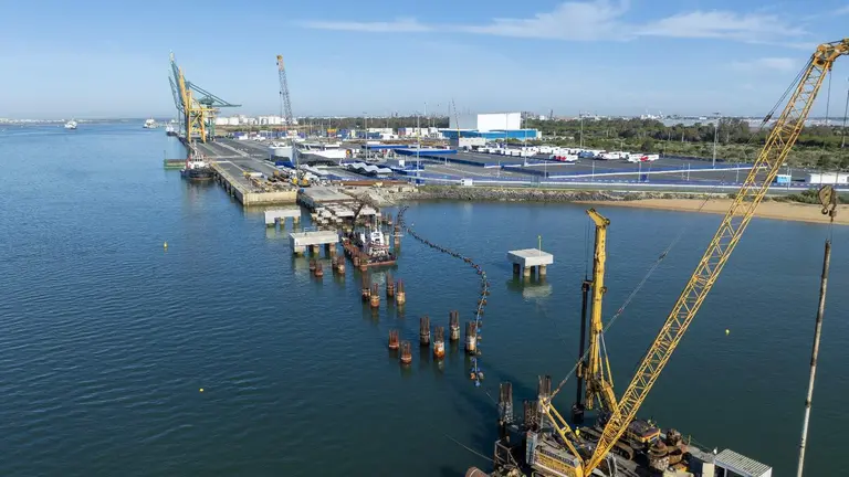 Obras Doble rampa roro Muelle Sur