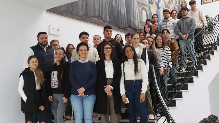 Entrega de ayudas sociales