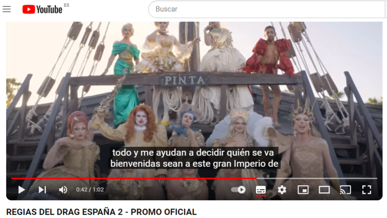 Elenco de drag en el Muelle de las Carabelas