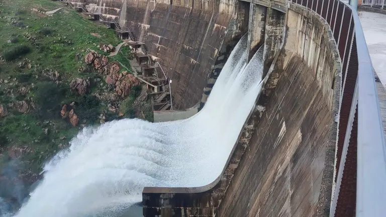 Hay mejoría en los embalses onubenses pero piden prudencia