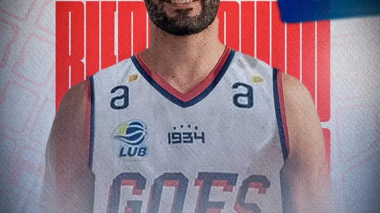 Manu Vázquez se marcha a Uruguay.