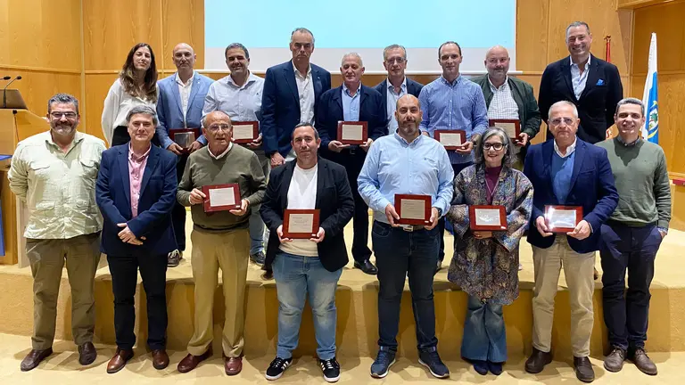 Foto de familia del acto de reconocimiento de Atlantic Copper