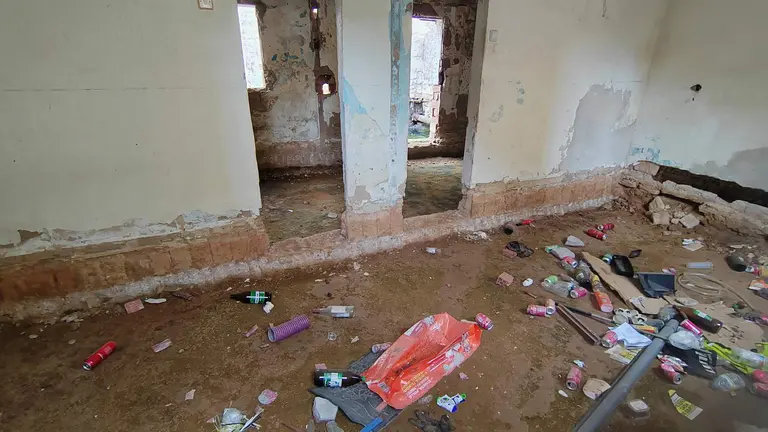 Basura en las viviendas sin reformar