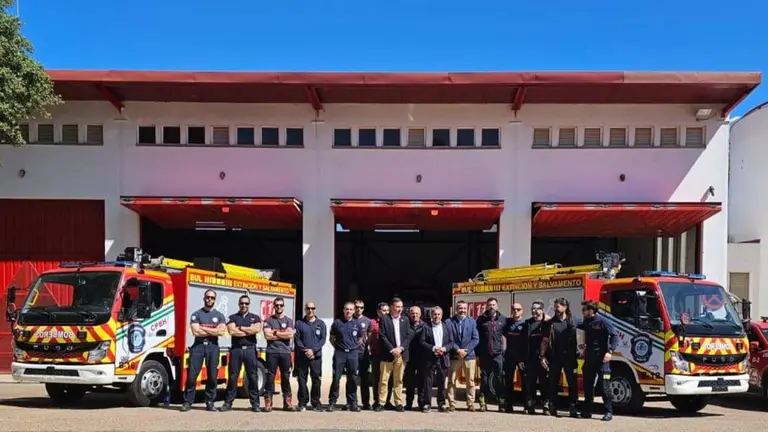 Fotografía de la recepción de los vehículos