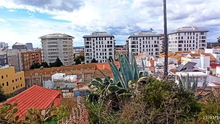 Panor&aacute;mica de la capital desde La Joya