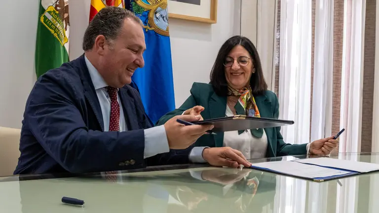 Firma del Protocolo en la Diputaci&oacute;n