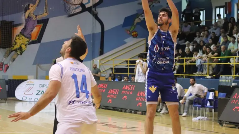 El Ciudad de Huelva jugando en Zamora.