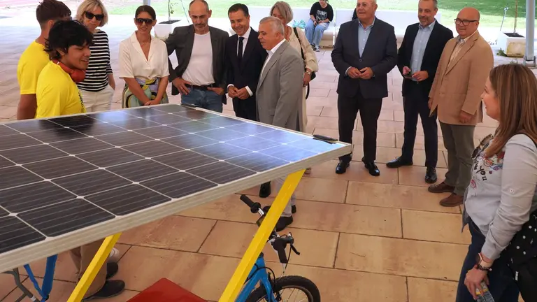 Presentación prototipo vehículo solar