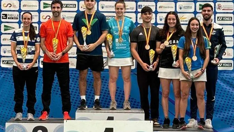 Haideé Ojeda y Pablo Abián en el segundo cajón del podio.