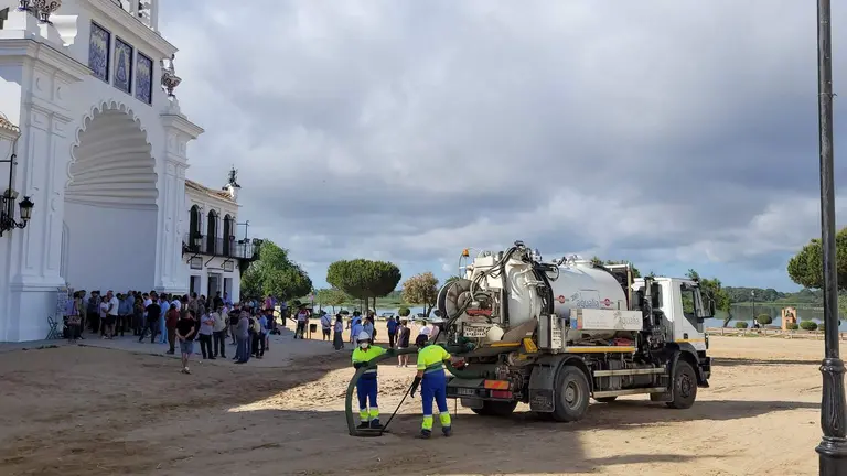 Desatasco preventivo saneamiento Aqualia romería Rocío