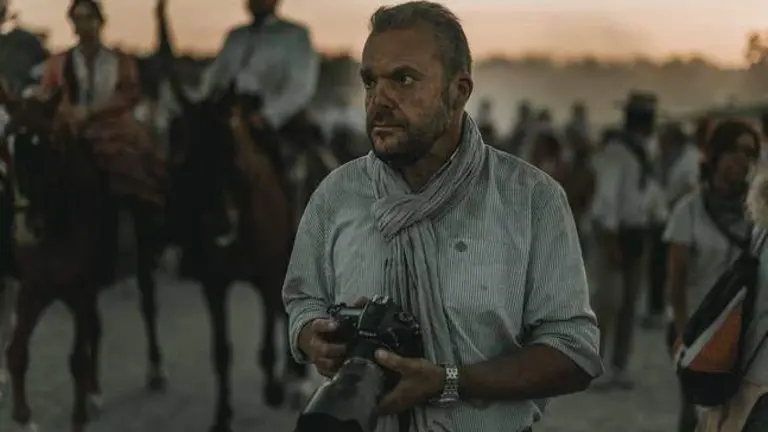 Luis de Vega, cámara en ristre, en El Rocío