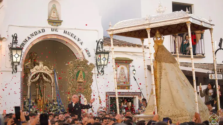 Vítores en la Hermandad de Huelva
