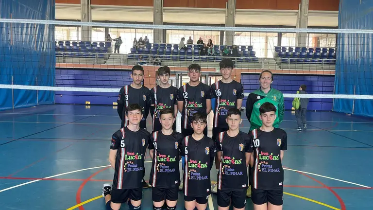 Santi Mora luciendo el dorsal 6 en el equipo de Lucena.