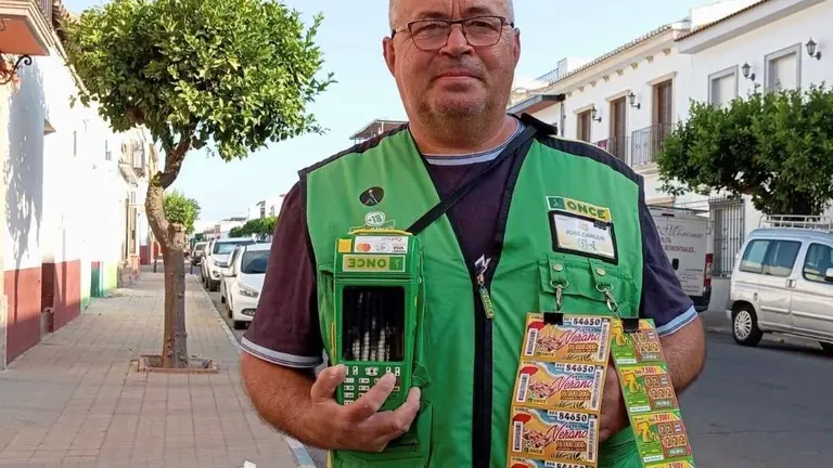 Jos&eacute; Carlos Moreno, Sueldazo El Roc&iacute;o