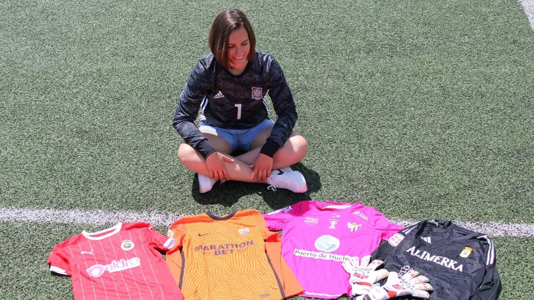 Sara Serrat ha sido profesional durante quince temporadas.