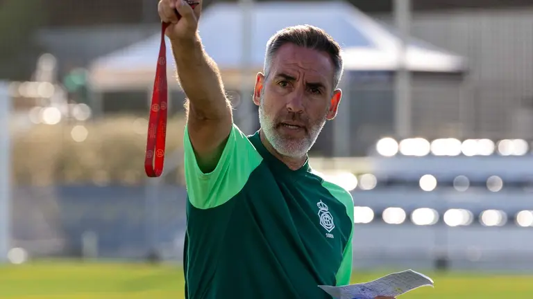 Abel Gómez es el entrenador del Recreativo.