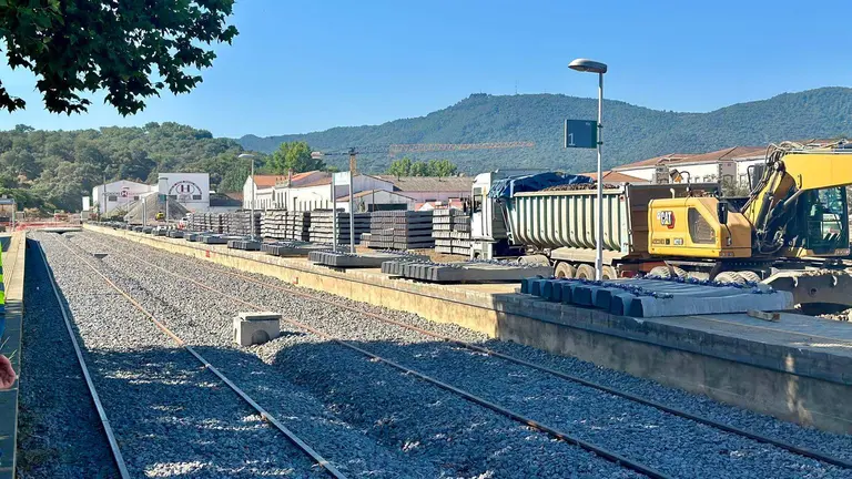 Nuevas vías en la línea Huelva-Zafra
