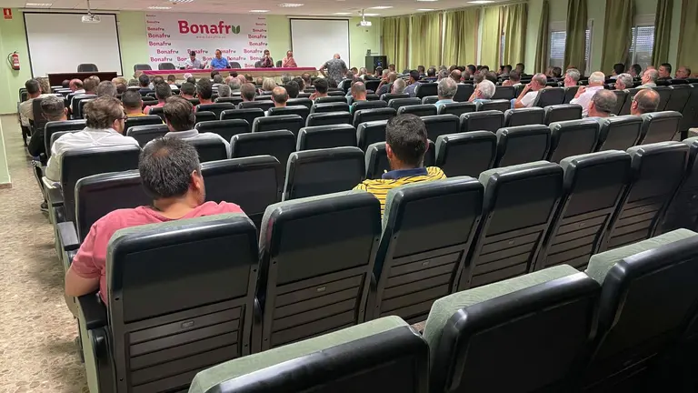 Asamblea de agricultores