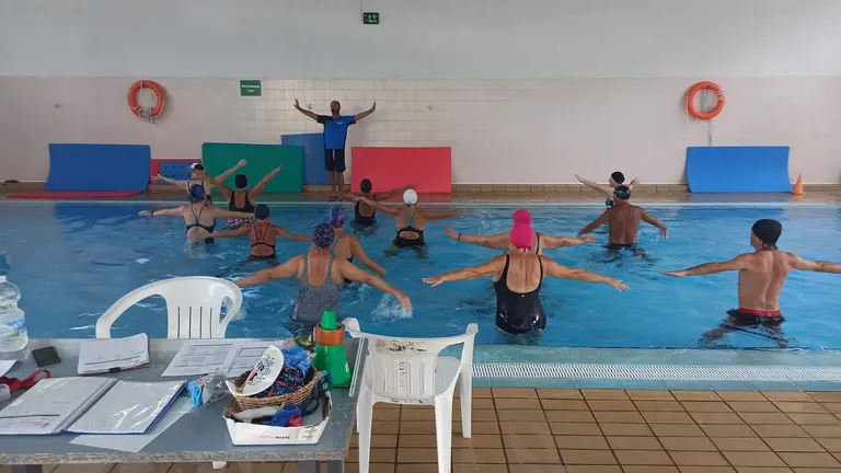 Piscina del polideportivo Diego Lobato