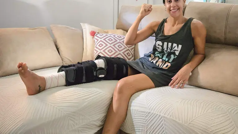 Carolina Marín vuelve a sonreír.