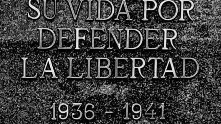 Recuerdo de las v&iacute;ctimas. (Foro: Rosa Bustillo)