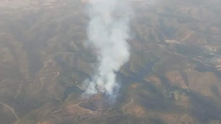 Inicio del incendio en La Torerera, en Cala&ntilde;as