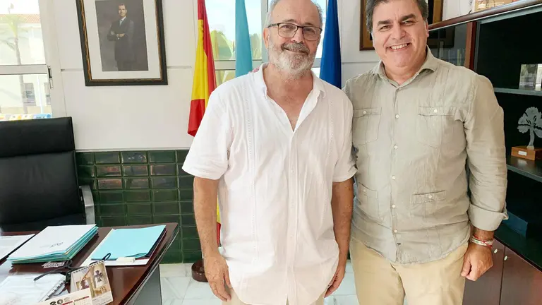 Cansino junto a Stabile