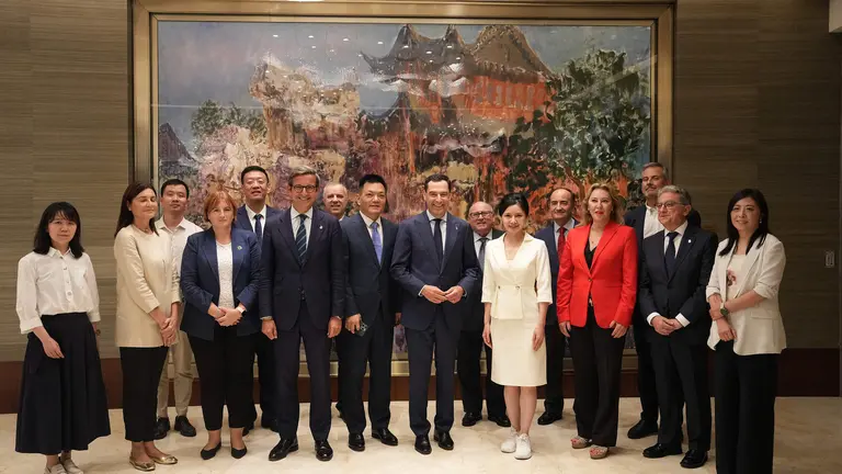 Foto de familia en el viaje de Moreno a China