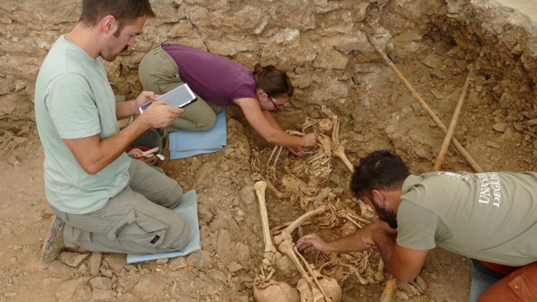 Intervenci&oacute;n arqueol&oacute;gica en Zufre