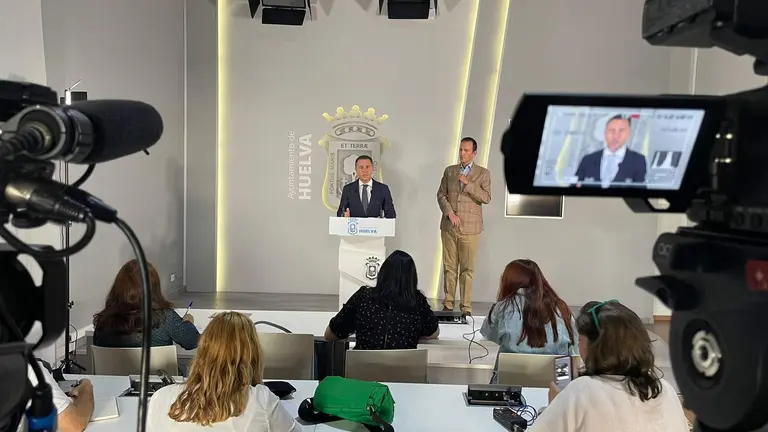 Felipe Arias, portavoz municipal en la rueda de prensa