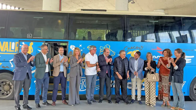 Entrega del autobús