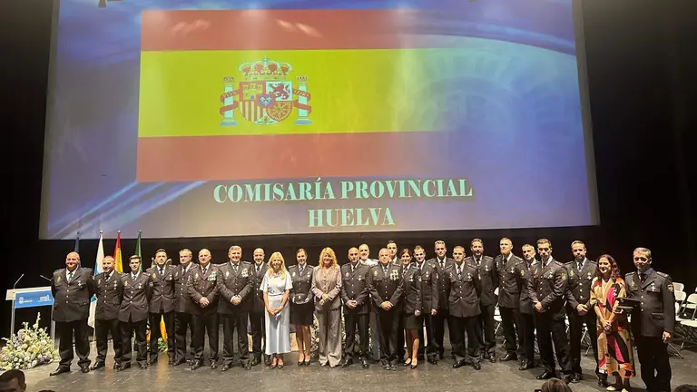 Foto de familia en la celebración de los Ángeles Custodios