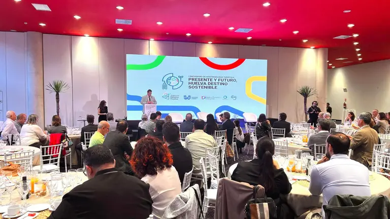 Intervención del diputado Arturo Alpresa en el foro de Turismo sostenible