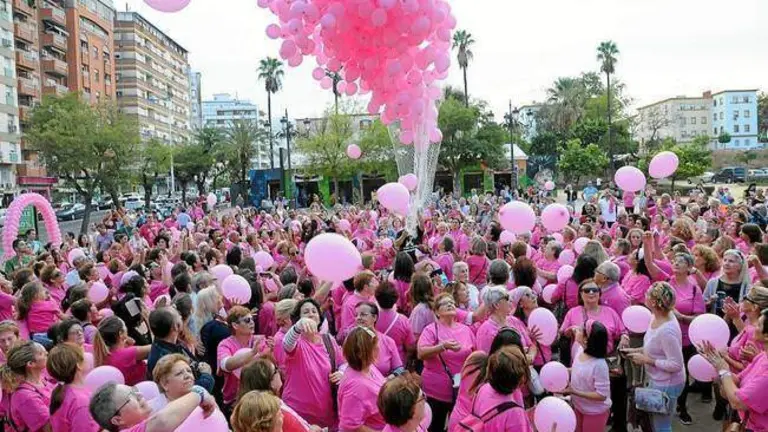 Cadena-Humana-Dia-Del-Cancer-de-Mama