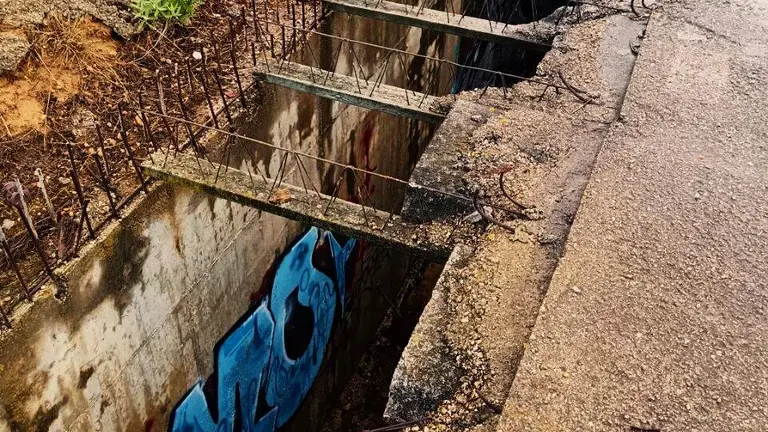 Verdaderas trampas en la zona por estado del suelo