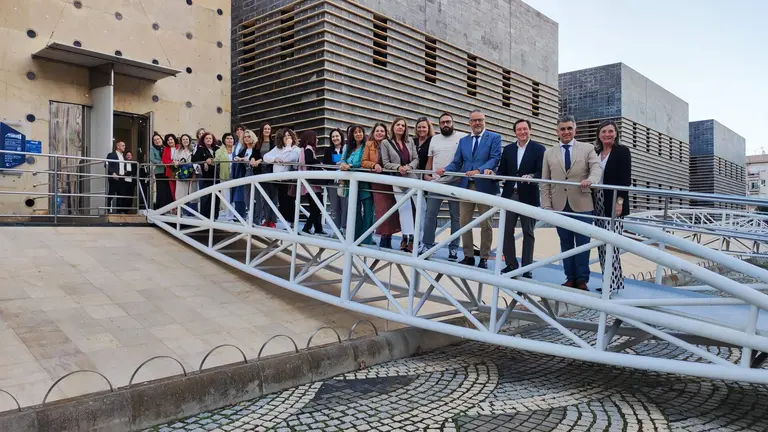 Foto de familia en la Jornada Contigo de Emahsa