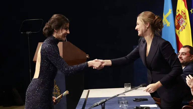 La Princesa de Asturias entrega el Premio a la onubense