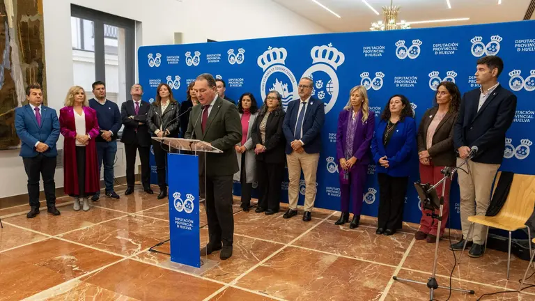 Lectura Manifiesto en la Diputaci&oacute;n