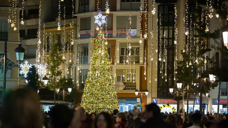Centro de Huelva iluminado por Navidad