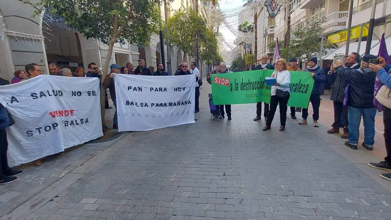 Lectura del comunicado