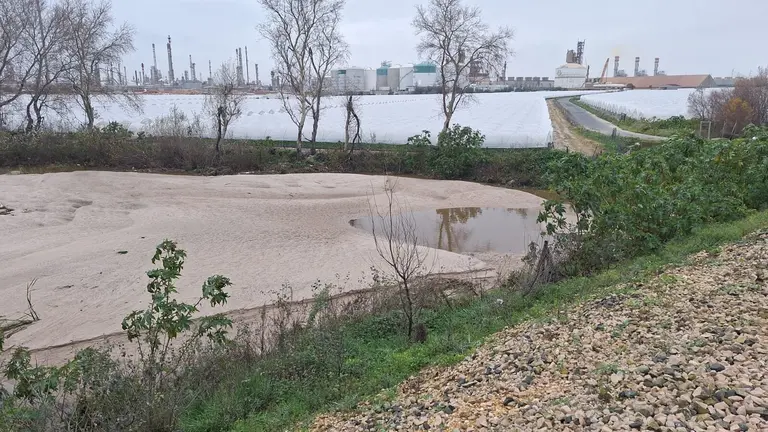 Trampa sedimentos llena