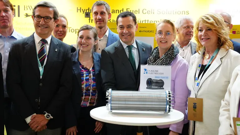 Moreno, esta ma&ntilde;ana a su llegada al Congreso