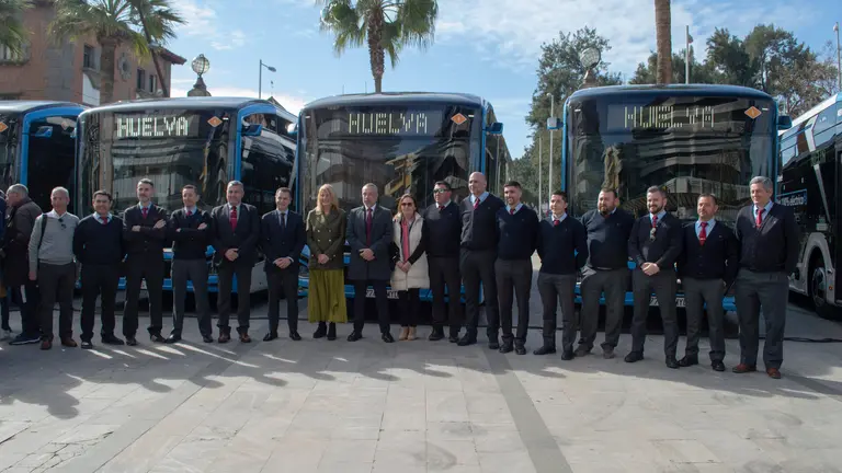 Emtusa, acto de presentaci&oacute;n de los autobuses
