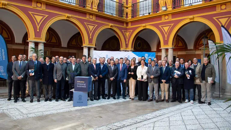 Foto de familia In Huelva Crossing Busines