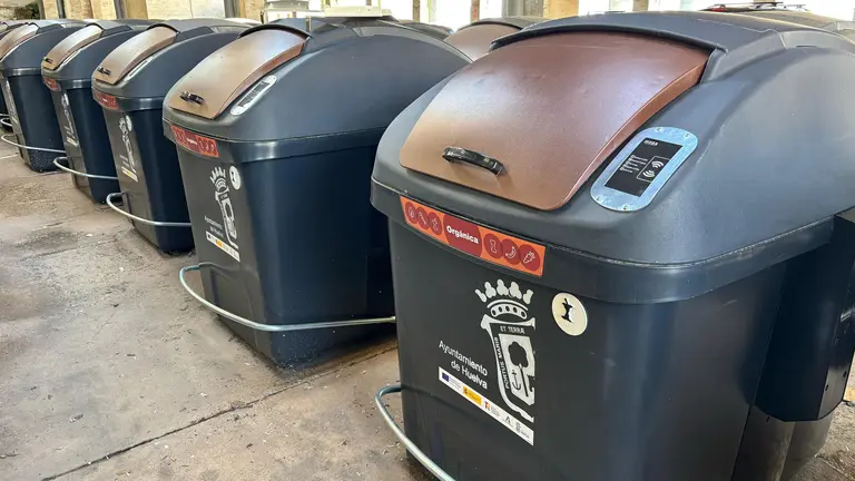 Contenedor Marr&oacute;n