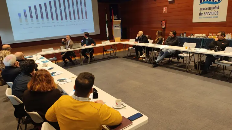 Desayuno informativo en Giahsa