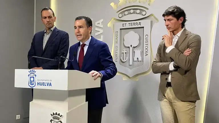 Muñoz, Arias y Vázquez en rueda de prensa
