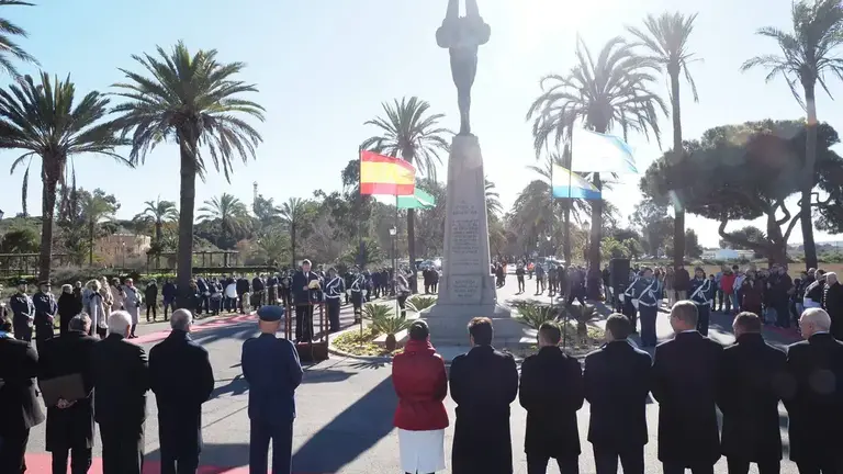 Conmemoración del vuelo del Plus Ultra en Palos