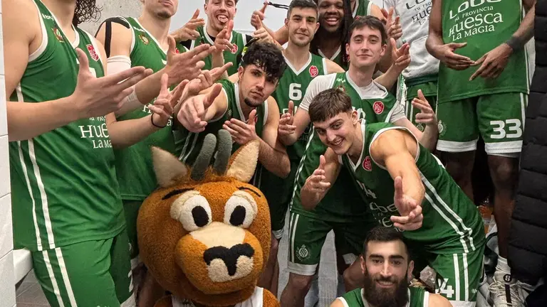 El CB Peñas Huesca tras apalizar al CDH.