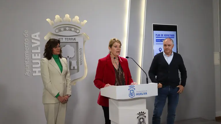La alcaldesa presenta el Plan de Asfaltado 2025